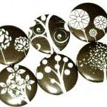 Magnets - Black and white T..